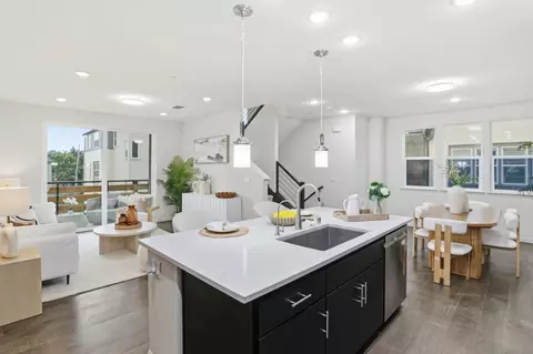 2051 Mahuron Cir, San Jose, CA 95133