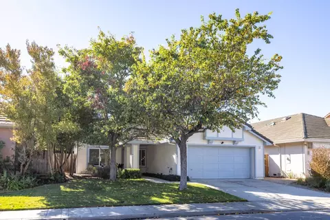 17602 Winding Creek Rd, Salinas, CA 93908