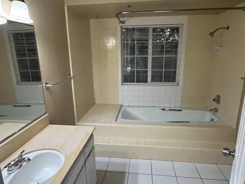 9810 Rye Ct, Salinas, CA 93907 photo 8