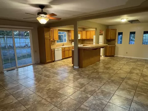 9810 Rye Ct, Salinas, CA 93907 photo 4
