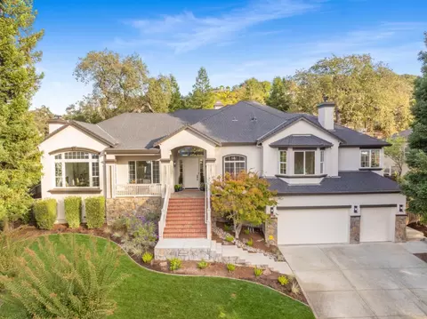 2360 Sunflower Cir, Gilroy, CA 95020