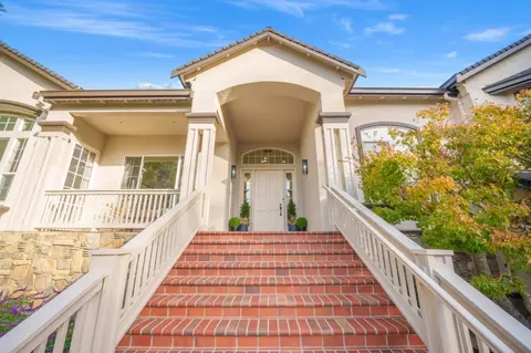 Exterior - 2360 Sunflower Cir, Gilroy, CA 95020 photo 9 of 11