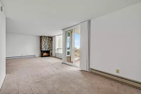 Living - 320 Vallejo Dr 18, Millbrae, CA 94030 photo 3 of 4