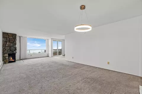 Living - 320 Vallejo Dr 18, Millbrae, CA 94030 photo 1 of 4