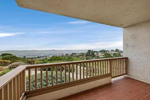 Exterior - 320 Vallejo Dr 18, Millbrae, CA 94030 photo 4 of 6