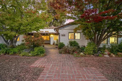 3691 Laguna Ave, Palo Alto, CA 94306