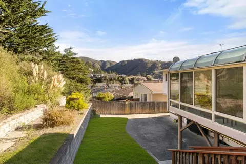 Exterior - 1020 Everglades Dr, Pacifica, CA 94044 photo 4 of 4