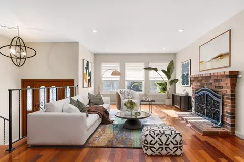 Living - 1020 Everglades Dr, Pacifica, CA 94044 photo 1 of 2