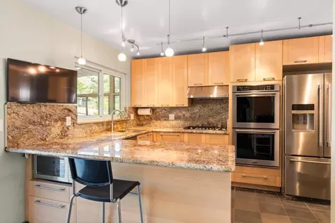Kitchen - 1020 Everglades Dr, Pacifica, CA 94044 photo 2 of 4