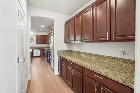 Entry Way - 665 Molera Ave, Soledad, CA 93960 photo 2 of 3