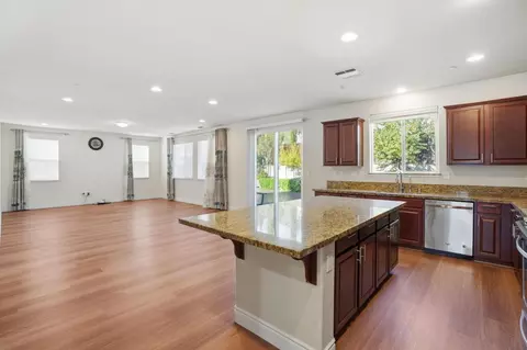 Living - 665 Molera Ave, Soledad, CA 93960 photo 2 of 5