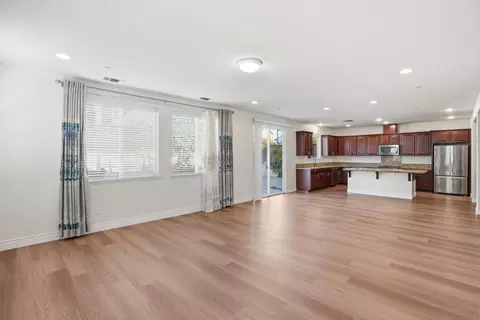 Living - 665 Molera Ave, Soledad, CA 93960 photo 3 of 5
