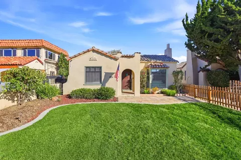 16 Orange Dr, Salinas, CA 93901