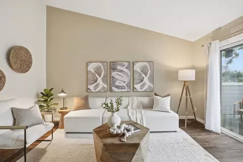 371 Shadow Run Dr, San Jose, CA 95110