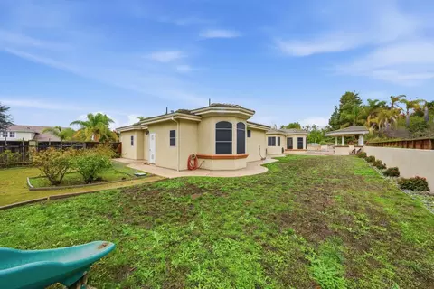 Exterior - 2000 Wellington Dr, Milpitas, CA 95035 photo 5 of 12