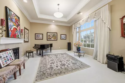 Living - 2000 Wellington Dr, Milpitas, CA 95035 photo 1 of 4