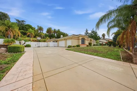 Exterior - 2000 Wellington Dr, Milpitas, CA 95035 photo 3 of 12
