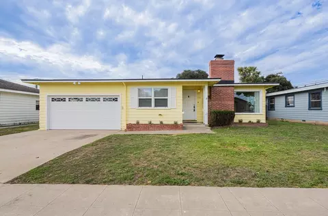 1221 Parkside St, Salinas, CA 93906