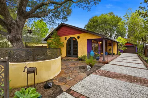 1221 Hopkins Ave, Palo Alto, CA 94301