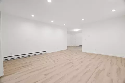 Living - 1033 Crestview Dr 207, Mountain View, CA 94040 photo 6 of 7