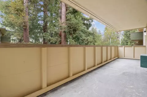 Exterior - 1033 Crestview Dr 207, Mountain View, CA 94040 photo 1 of 5
