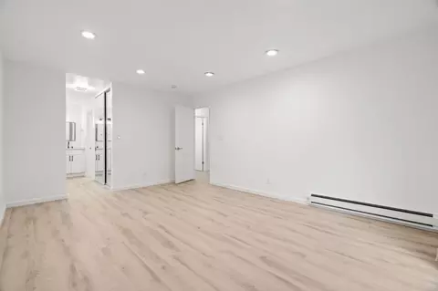 Bedroom - 1033 Crestview Dr 207, Mountain View, CA 94040 photo 2 of 2