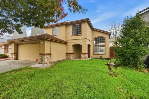 Exterior - 521 SW Leamon St, Tracy, CA 95376 photo 3 of 8