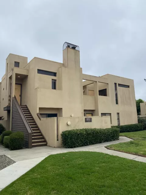 1051 Padre Dr 7, Salinas, CA 93901