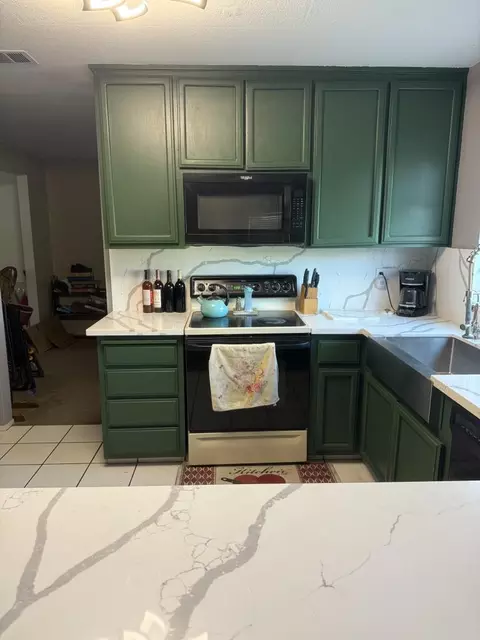 Kitchen - 1265 Brentwood Ave, Gustine, CA 95322 photo 1 of 6