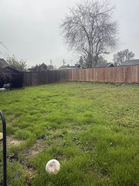 Exterior - 1265 Brentwood Ave, Gustine, CA 95322 photo 4 of 4