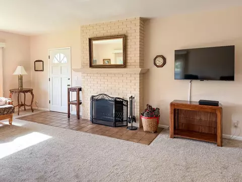 Living - 245 Siesta Dr, Aptos, CA 95003 photo 2 of 2