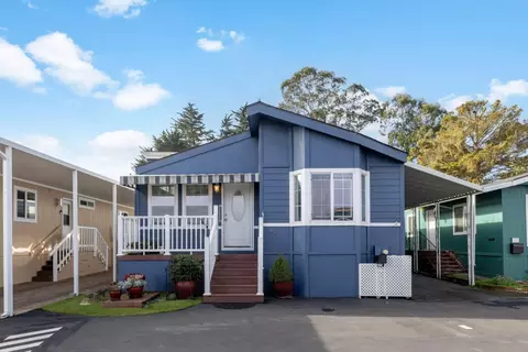 700 Briggs Avenue 84, Pacific Grove, CA 93950