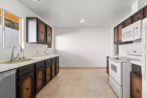 15 Work Ave, Monterey, CA 93940 photo 4