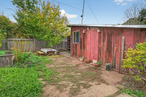 Exterior - 2815 Capitola Ave, Soquel, CA 95073 photo 6 of 14
