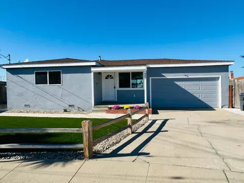 427 Andrew Cir, Marina, CA 93933