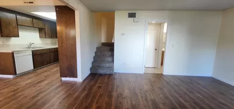 Living - 1807 Cherokee Dr 3, Salinas, CA 93906 photo 1 of 3