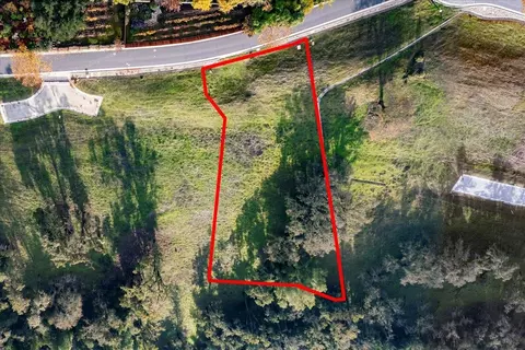 2874 Berwick Ave, Gilroy, CA 95020