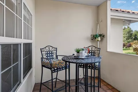 1190 Maria Privada, Mountain View, CA 94040 photo 16