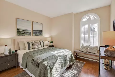 1190 Maria Privada, Mountain View, CA 94040 photo 24