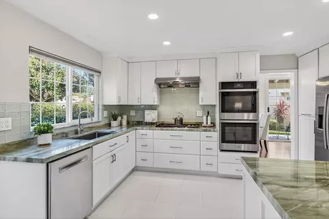 1190 Maria Privada, Mountain View, CA 94040 photo 11