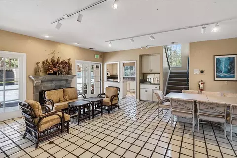 1190 Maria Privada, Mountain View, CA 94040 photo 40