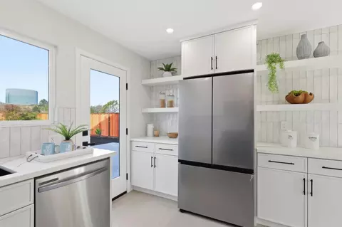 Kitchen - 324 Glencourt Way, Pacifica, CA 94044 photo 2 of 5
