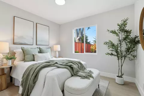Bedroom - 324 Glencourt Way, Pacifica, CA 94044 photo 1 of 6