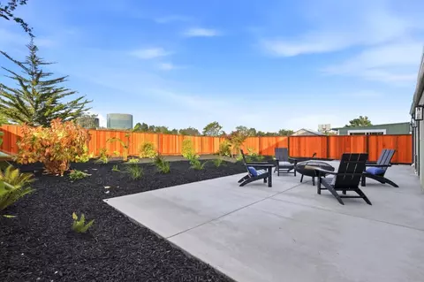 Exterior - 324 Glencourt Way, Pacifica, CA 94044 photo 3 of 4