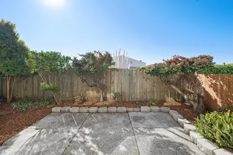Exterior - 15 Eastridge Cir, Pacifica, CA 94044 photo 6 of 10