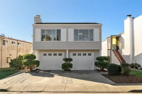 15 Eastridge Cir, Pacifica, CA 94044