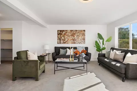 Living - 15 Eastridge Cir, Pacifica, CA 94044 photo 4 of 5