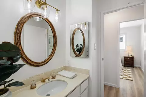 Bath - 15 Eastridge Cir, Pacifica, CA 94044 photo 4 of 4