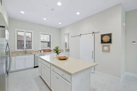 Entry Way - 225 Houret Dr, Milpitas, CA 95035 photo 1 of 5