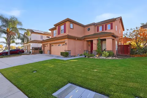 Exterior - 946 Martiri Ct, Gilroy, CA 95020 photo 2 of 5